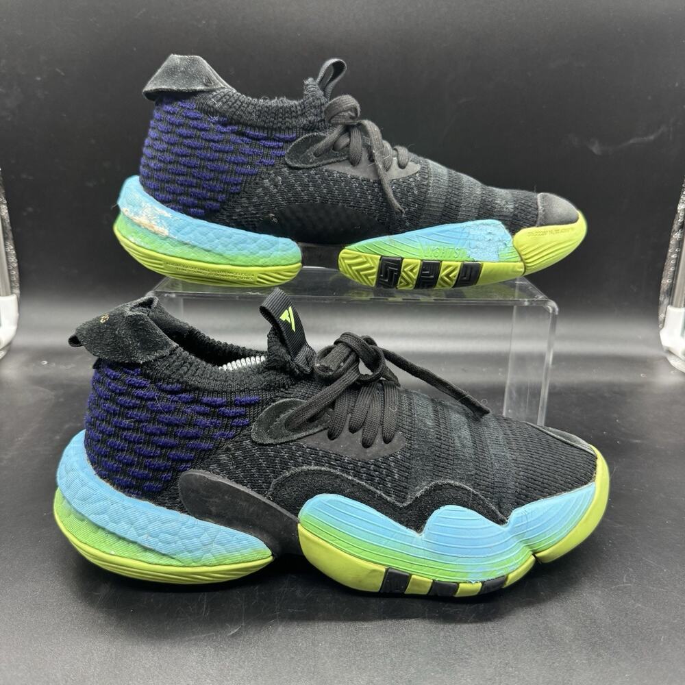Adidas Trae Young 2 Trae-Tlien Size 5.5 Men's basketball shoes GUC Knit